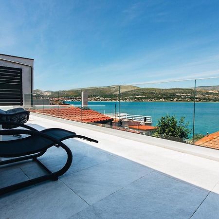 Villa Magna - Seaside Villa With Pool And Sauna Trogir Dış mekan fotoğraf