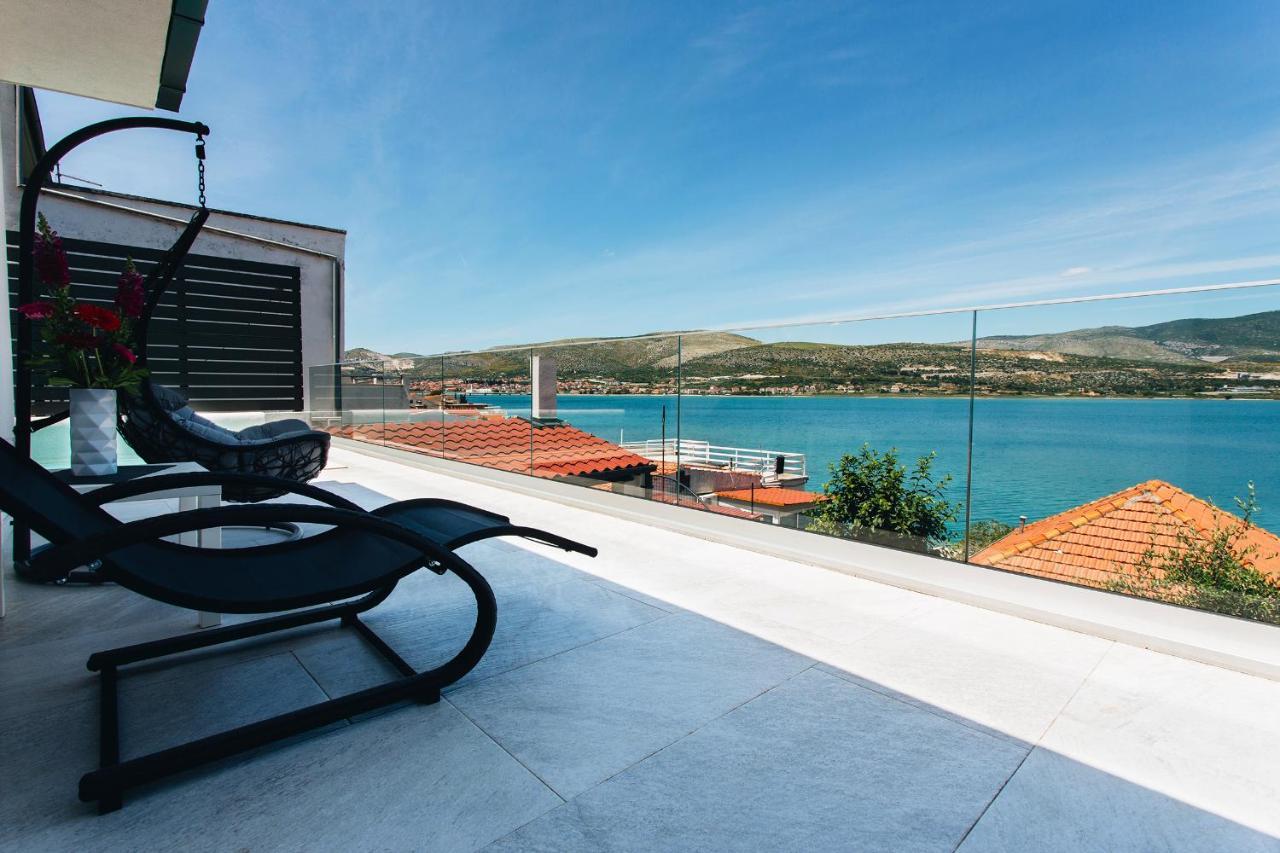 Villa Magna - Seaside Villa With Pool And Sauna Trogir Dış mekan fotoğraf